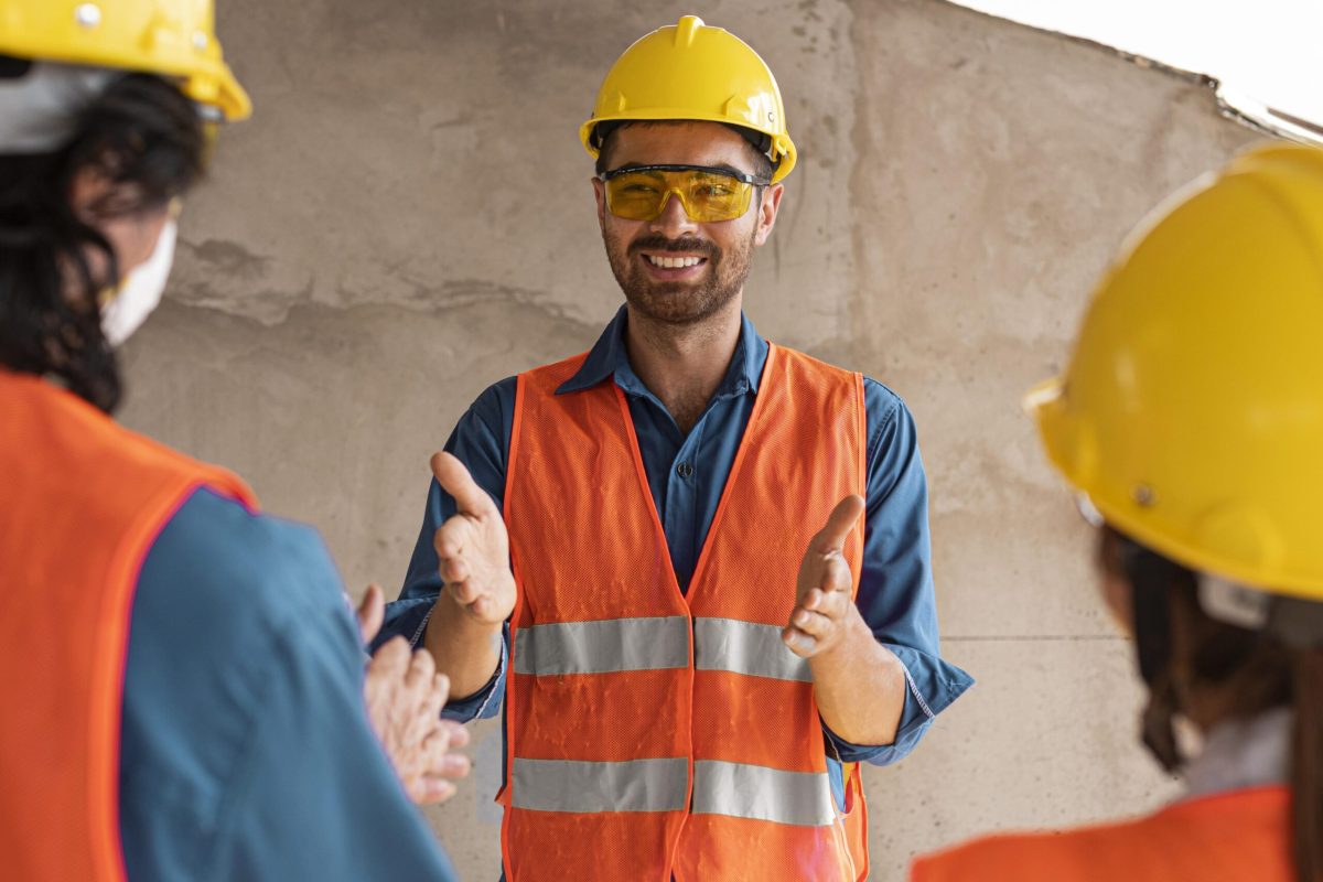 colleagues-with-safety-equipment